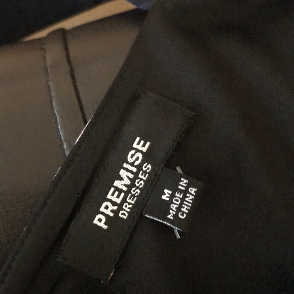 Dress - Picture 7 of 7